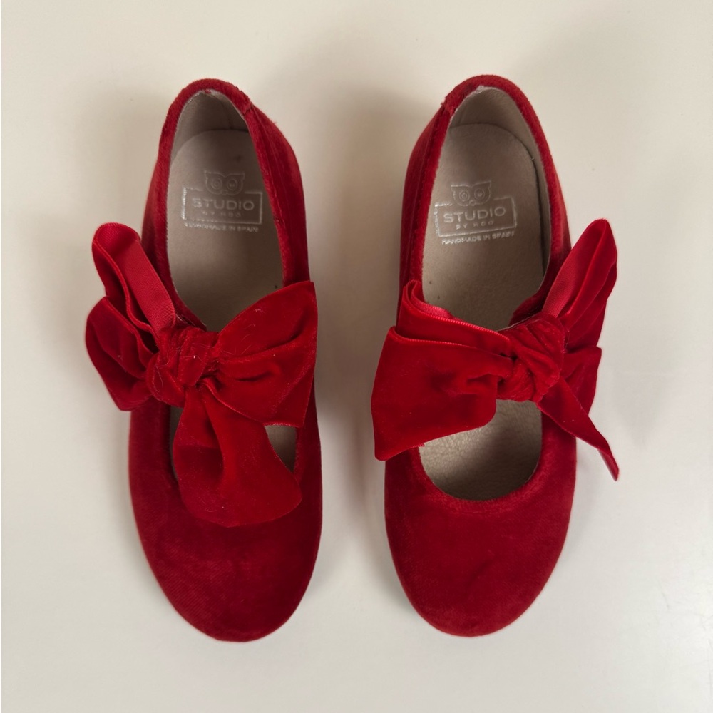 Studio by HOO Red Velvet Flats - Picture 2 of 8